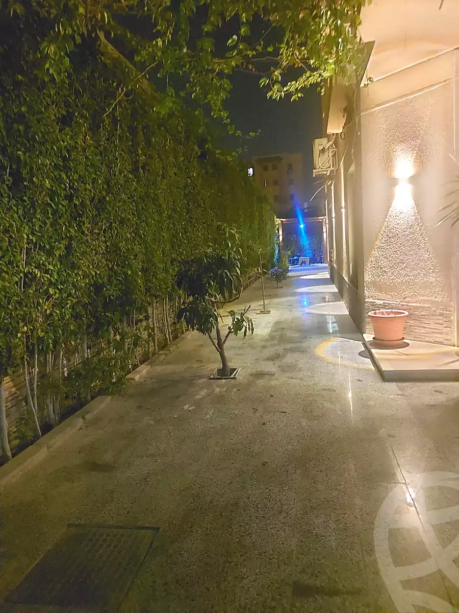 فيلا بـ٦ غرف نوم في ايفر، صورة ٥ من ١١