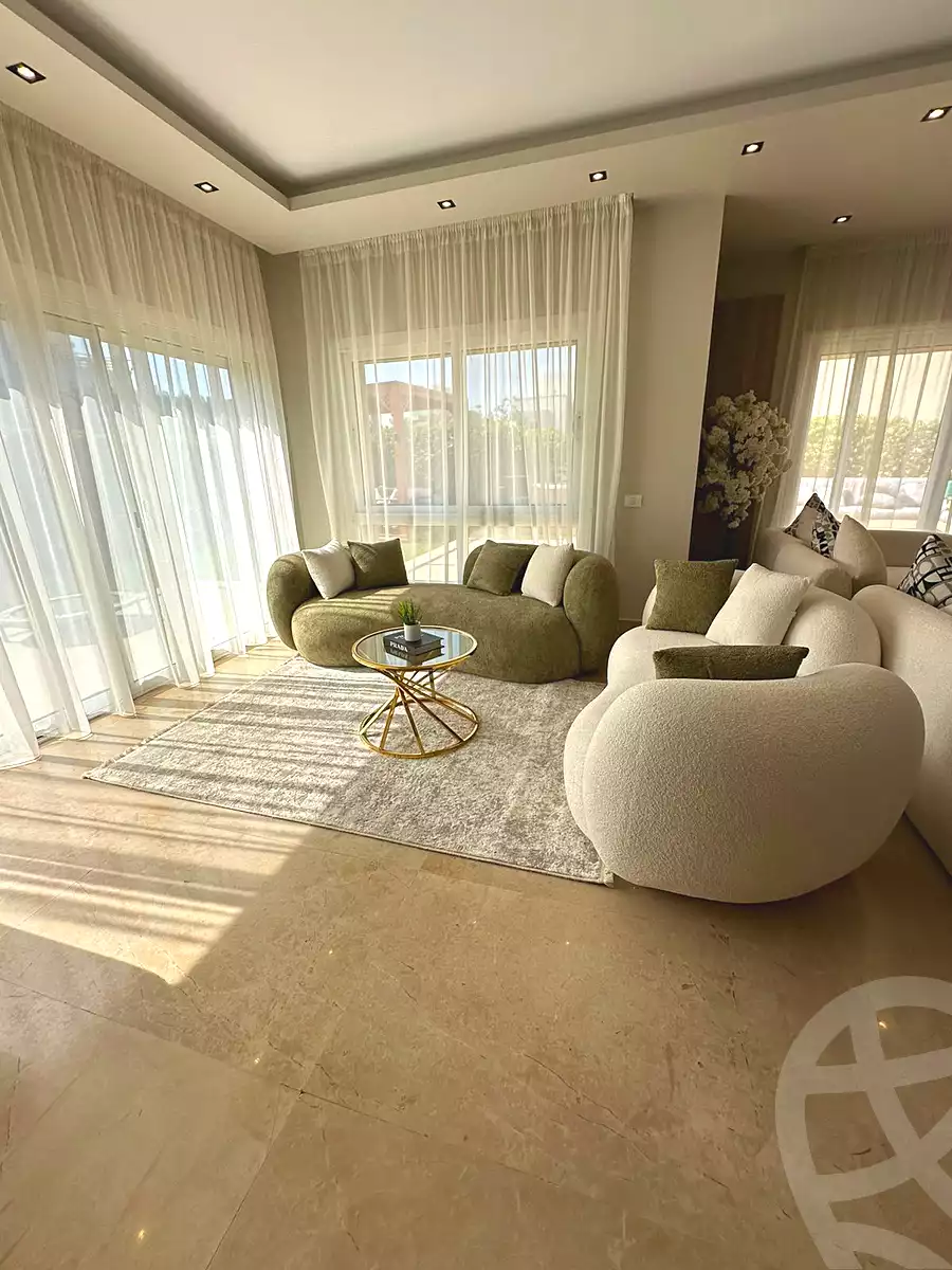 https://aqarmap.com.eg/ar/listing/6975741-for-rent-cairo-new-cairo-compounds-hyde-park-centre-ville-hyde-park
