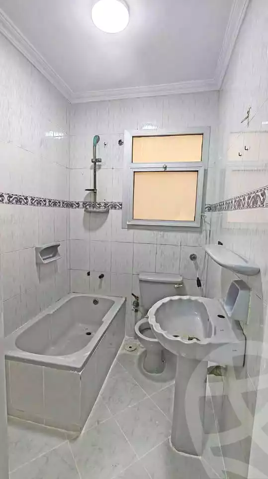 https://aqarmap.com.eg/ar/listing/6976268-for-sale-alexandria-al-agamy-shataa-el-nakheel