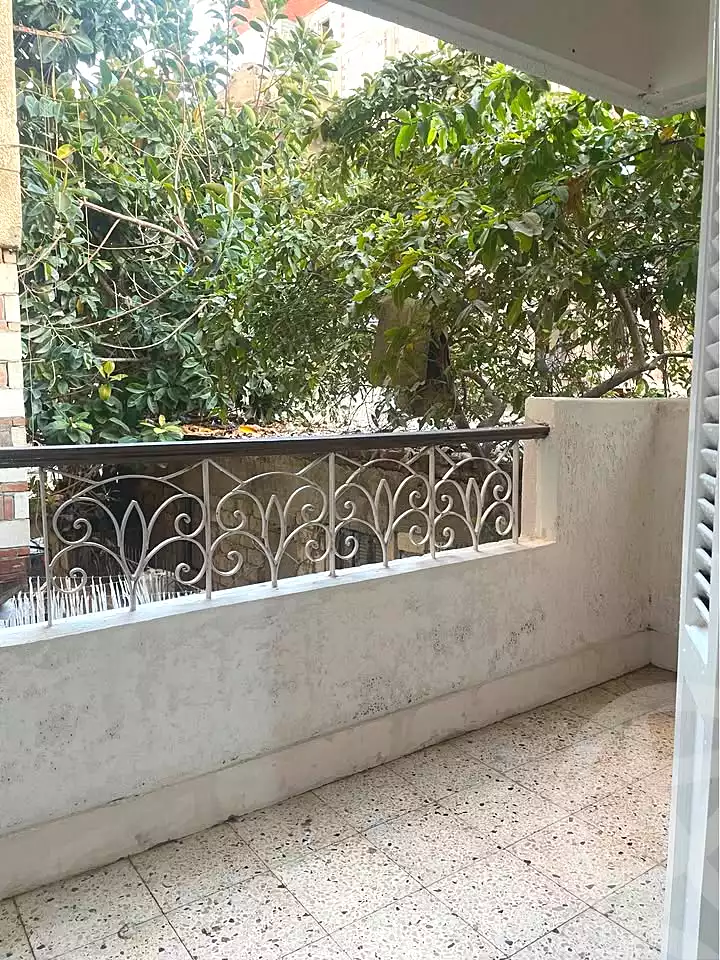 https://aqarmap.com.eg/en/listing/6976448-for-sale-alexandria-al-agamy-el-hanouvel-el-kholafaa-el-rashdeen-st