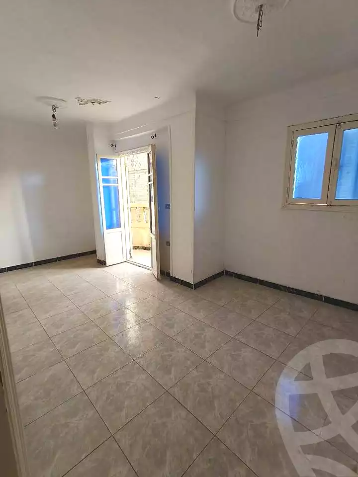 https://aqarmap.com.eg/ar/listing/6976601-for-sale-alexandria-sydy-bshr-sydy-bshr-bhry-shr-mhmwd-l-yswy