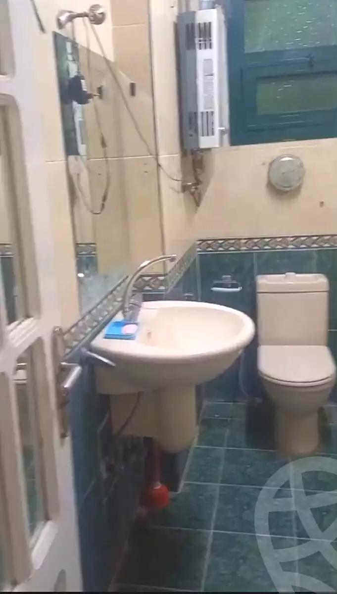 https://aqarmap.com.eg/ar/listing/6976868-for-sale-cairo-ain-shams-ahmed-esmat-st