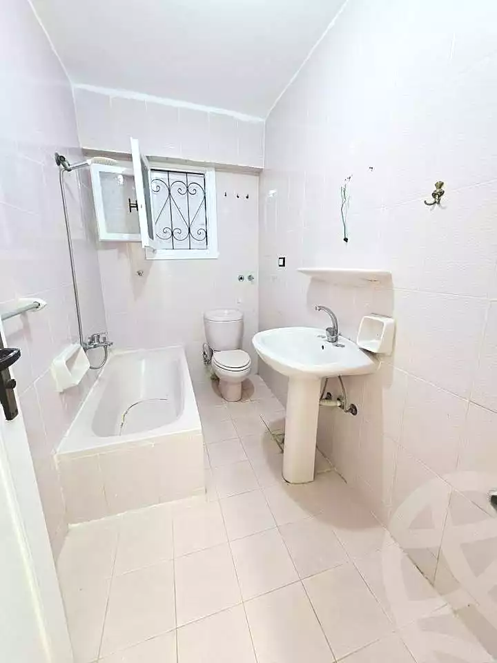 https://aqarmap.com.eg/en/listing/6977508-for-sale-alexandria-al-agamy-shataa-el-nakheel