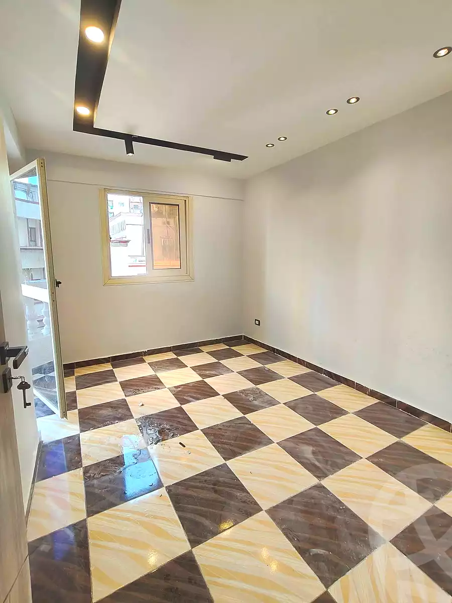 https://aqarmap.com.eg/en/listing/6977951-for-sale-alexandria-sydy-bshr-sydy-bshr-bhry-shr-khld-bn-lwlyd