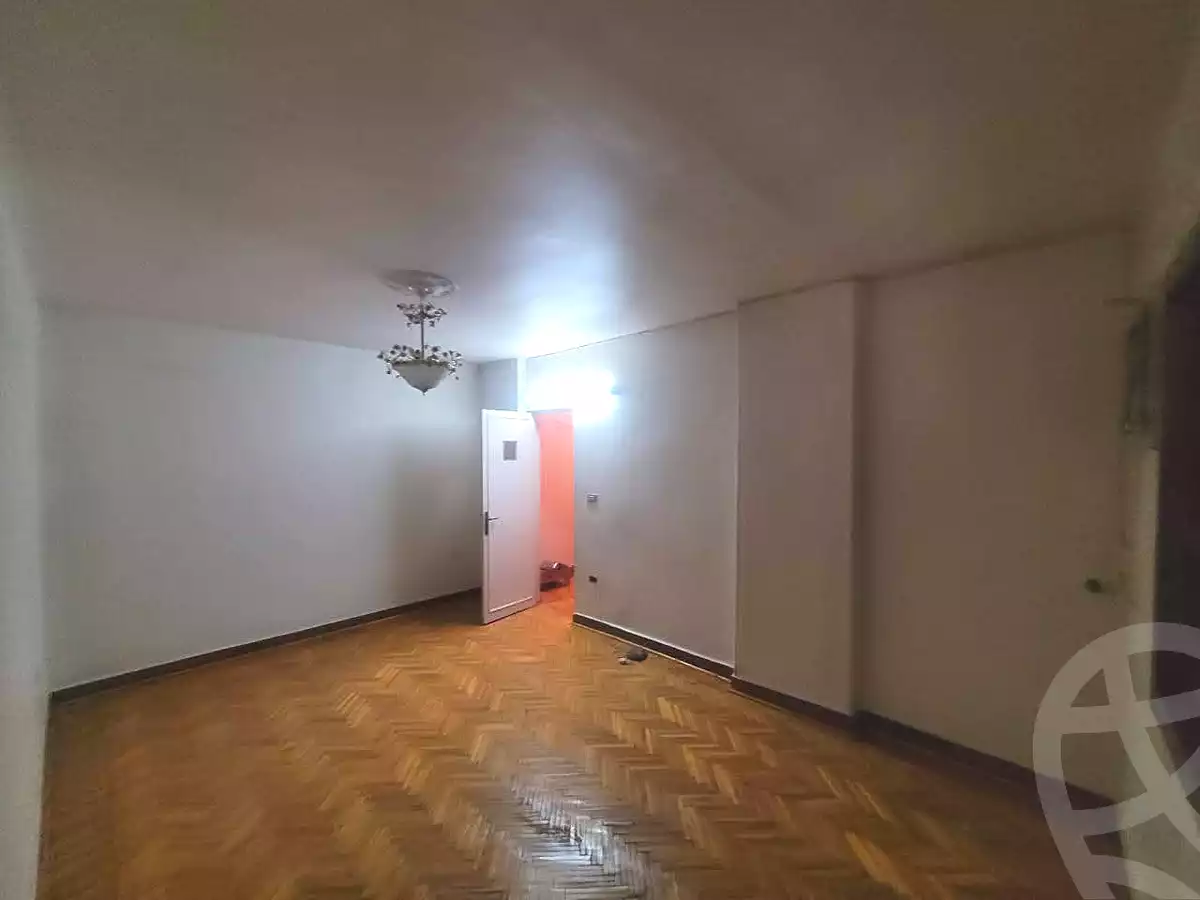 https://aqarmap.com.eg/en/listing/6978108-for-sale-cairo-helwan-helwan-el-sharkeya-el-maraghi-st