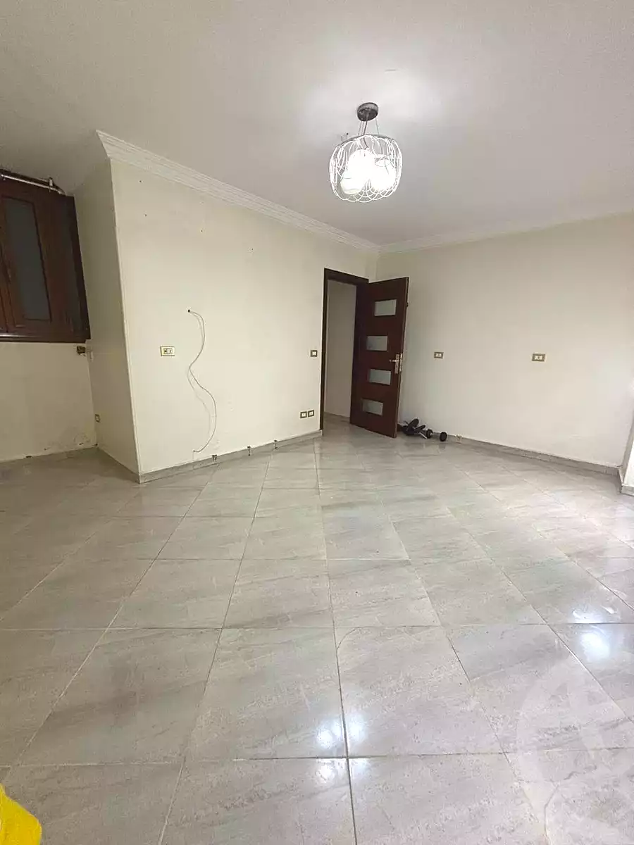 https://aqarmap.com.eg/ar/listing/6978309-for-rent-cairo-ain-shams-ahmed-esmat-st