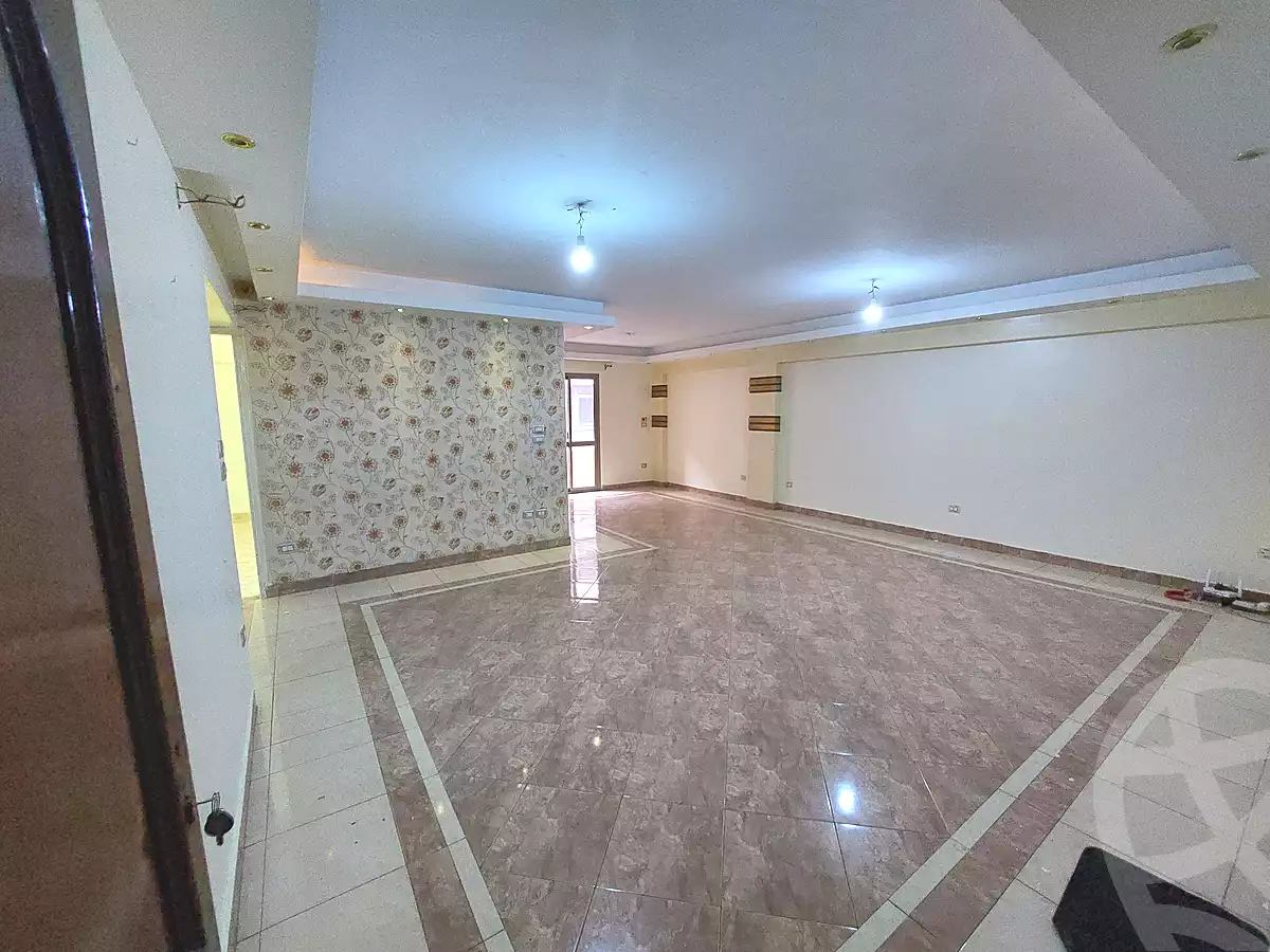 https://aqarmap.com.eg/ar/listing/6978774-for-rent-cairo-faisal-el-tawabeq-el-shaheed-ahmed-hamdy-st