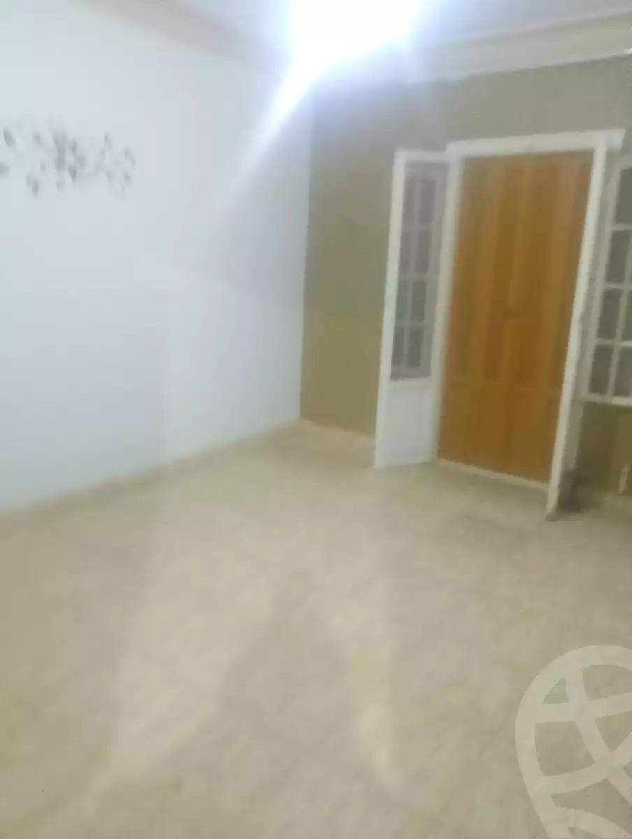 https://aqarmap.com.eg/ar/listing/6978929-for-rent-alexandria-al-agamy-el-hanouvel