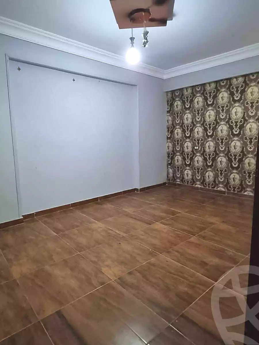 https://aqarmap.com.eg/ar/listing/6979229-for-sale-alexandria-sydy-bshr-sydy-bshr-bhry