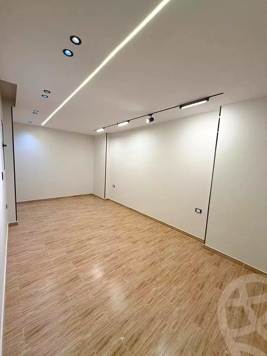 https://aqarmap.com.eg/ar/listing/6979346-for-sale-alexandria-al-agamy-lbytsh-el-reyad-st