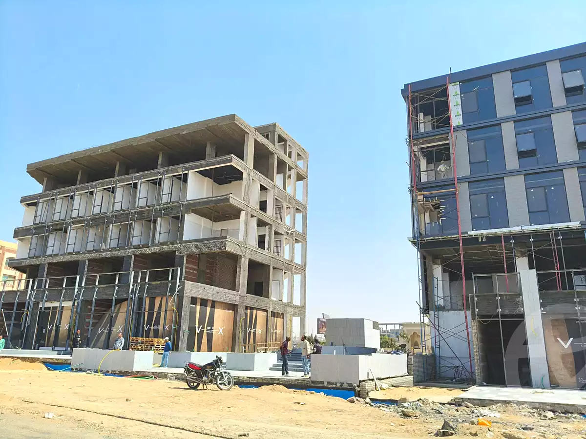 https://aqarmap.com.eg/en/listing/6979764-for-sale-cairo-new-cairo-compounds-vx-n90-mall-mercon