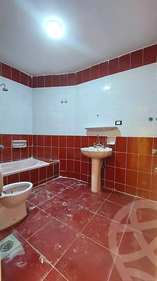 https://aqarmap.com.eg/ar/listing/6979870-for-sale-alexandria-al-agamy-shataa-el-nakheel