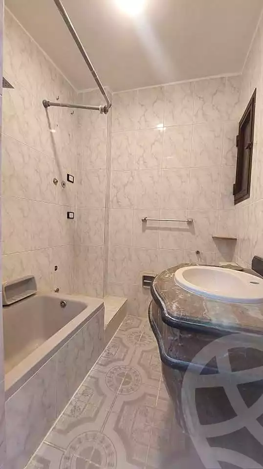 https://aqarmap.com.eg/ar/listing/6979888-for-sale-alexandria-al-agamy-shataa-el-nakheel