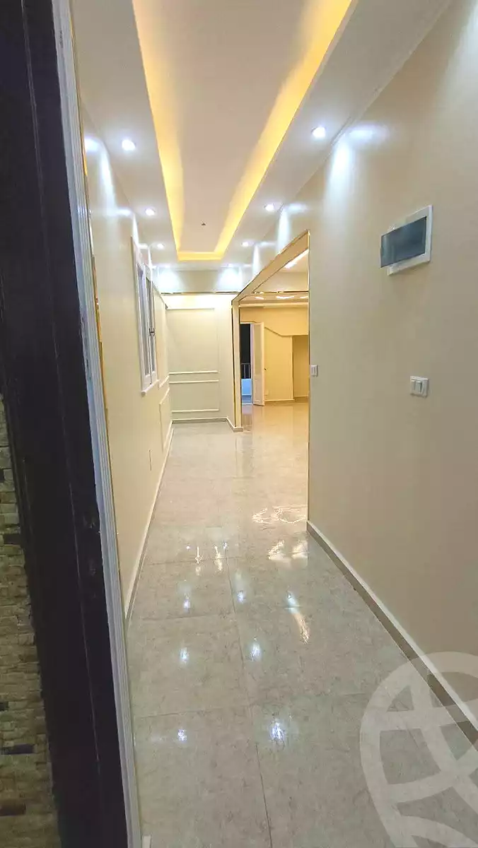 https://aqarmap.com.eg/ar/listing/6979913-for-sale-alexandria-miami-el-sebaey-st