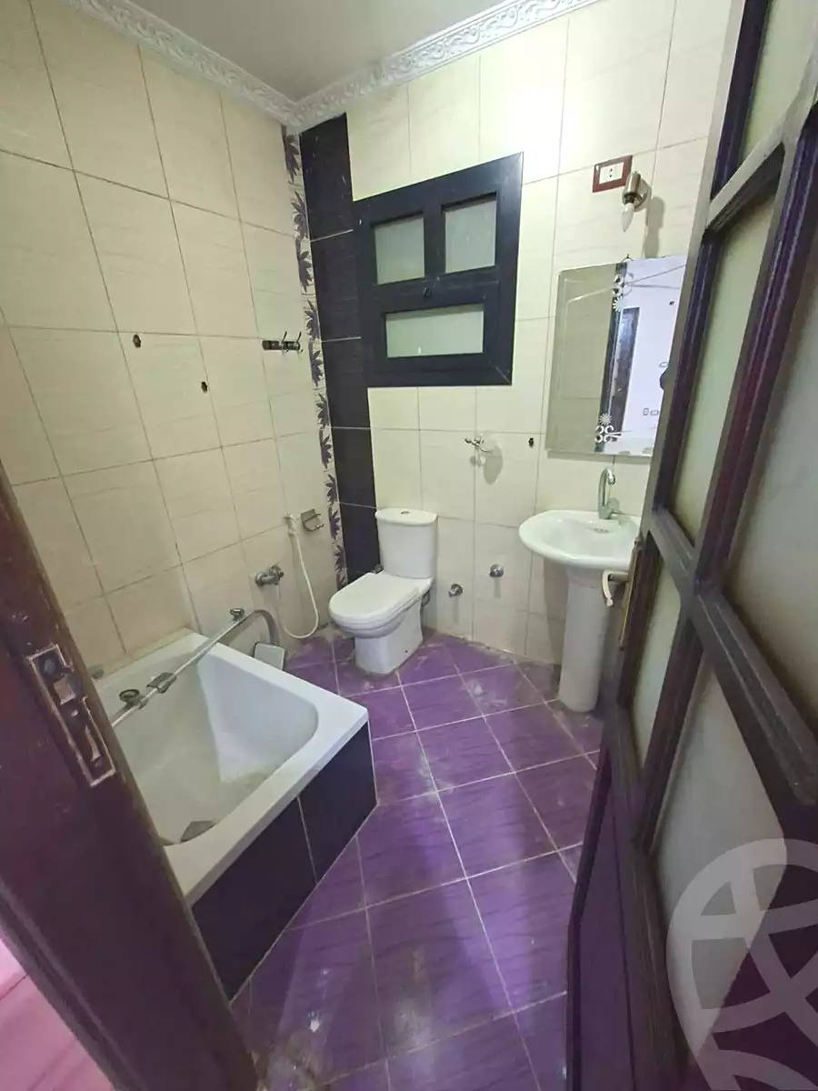 https://aqarmap.com.eg/ar/listing/6979909-for-sale-cairo-helwan-helwan-el-sharkeya-mostafa-safwat-st