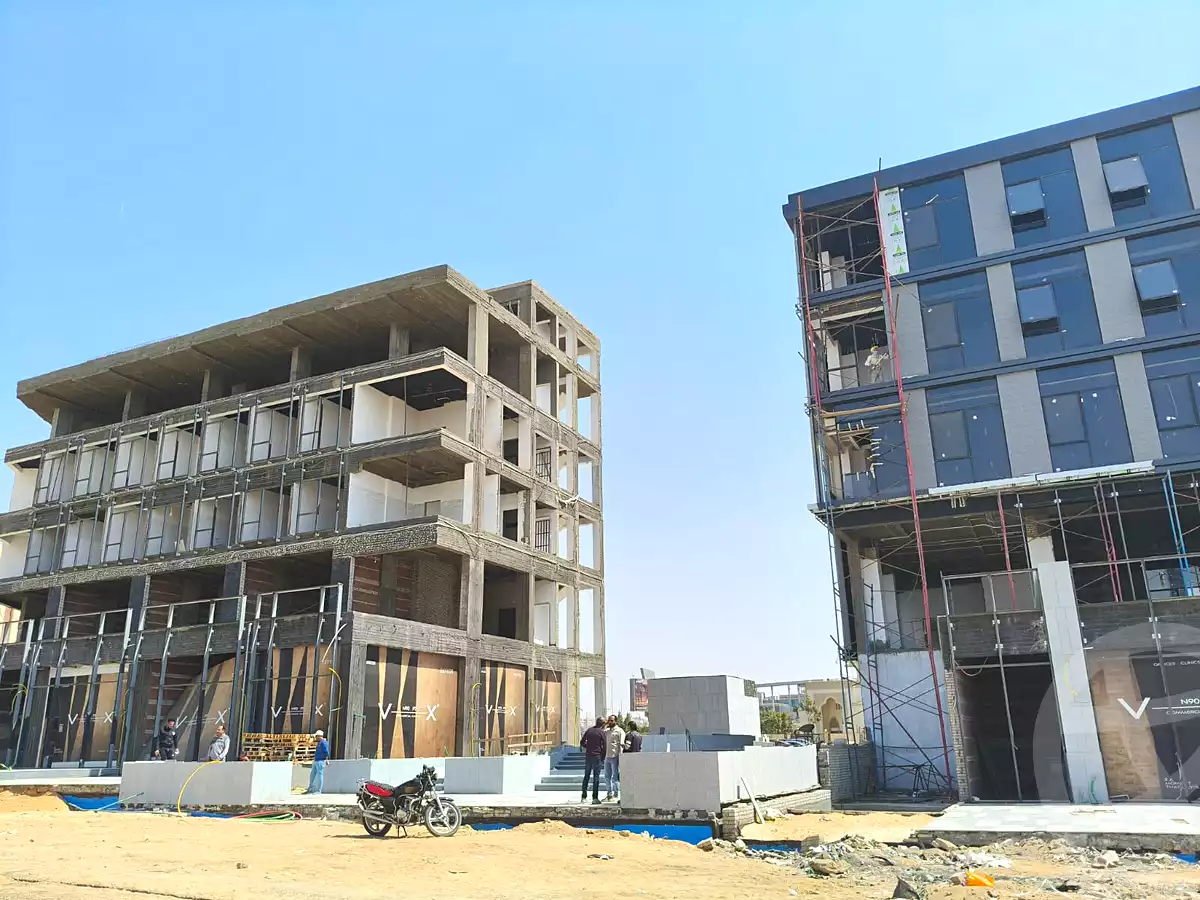 https://aqarmap.com.eg/ar/listing/6979919-for-sale-cairo-new-cairo-compounds-vx-n90-mall-mercon