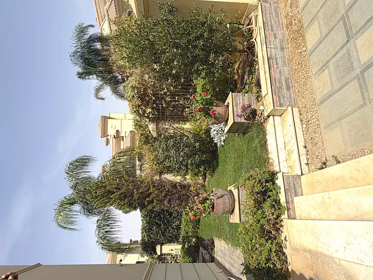 https://aqarmap.com.eg/en/listing/6979977-for-sale-cairo-el-shorouk-compounds-el-patio-5-east
