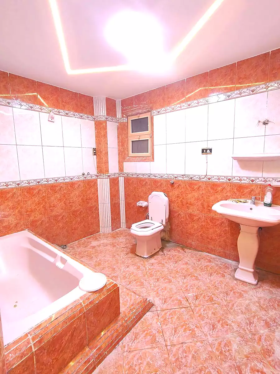 https://aqarmap.com.eg/ar/listing/6980156-for-sale-alexandria-sydy-bshr-sydy-bshr-bhry