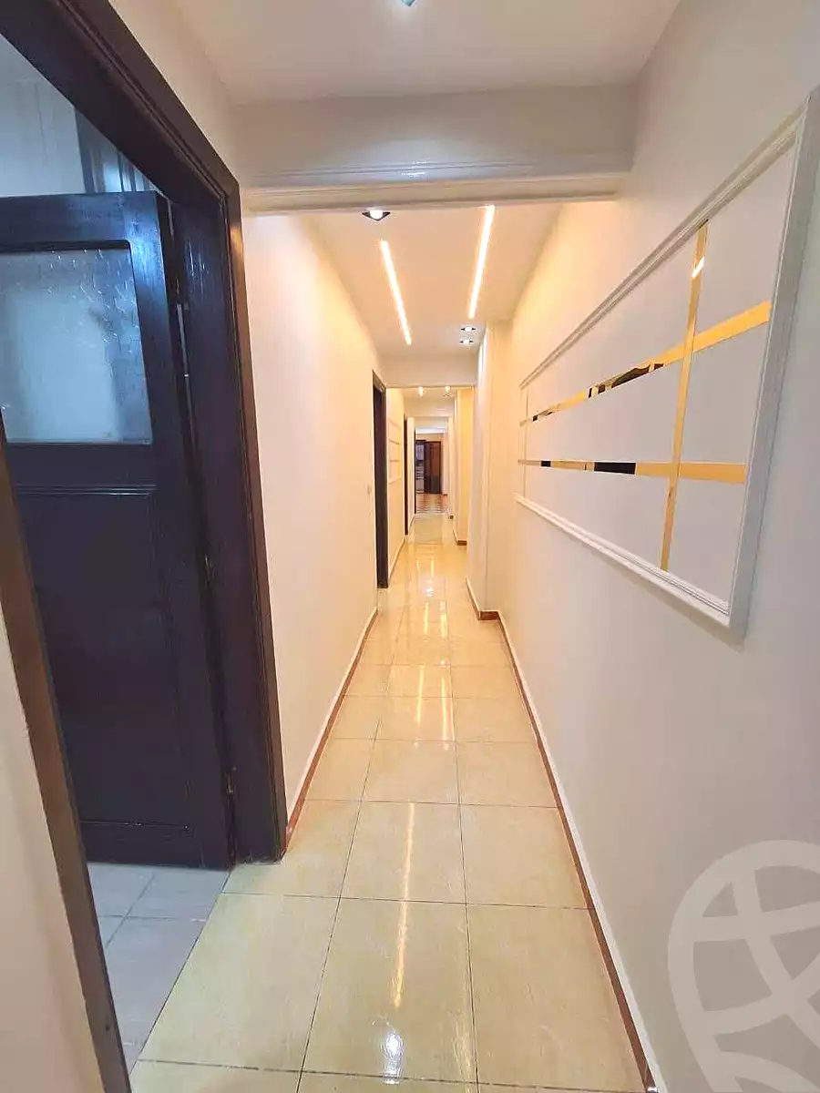 https://aqarmap.com.eg/ar/listing/6980288-for-sale-alexandria-sydy-bshr-sydy-bshr-bhry