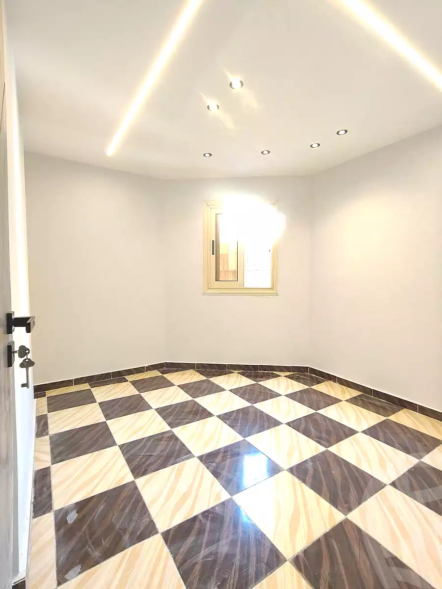 https://aqarmap.com.eg/ar/listing/6980669-for-sale-alexandria-sydy-bshr-sydy-bshr-bhry-khalil-hamada-st