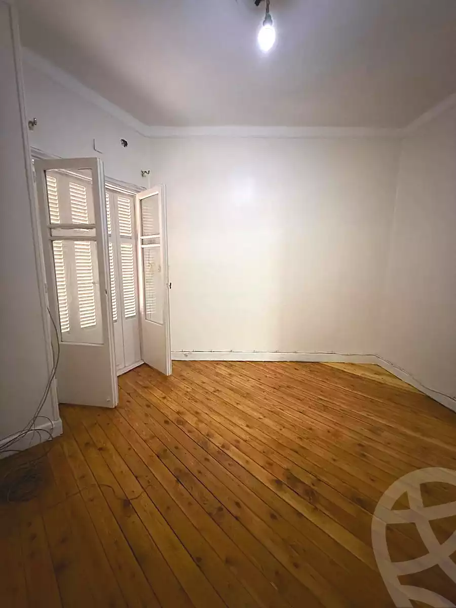 https://aqarmap.com.eg/en/listing/6980712-for-sale-cairo-downtown-abdeen-mohammed-farid-st
