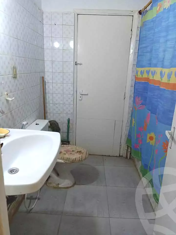 https://aqarmap.com.eg/en/listing/6980890-for-sale-cairo-helwan-hadayek-helwan-nile-corniche-st