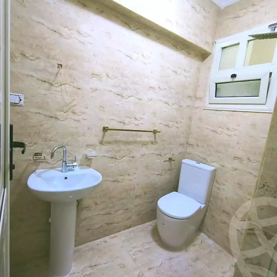 https://aqarmap.com.eg/ar/listing/6980942-for-sale-alexandria-al-agamy-lbytsh-bianchiii