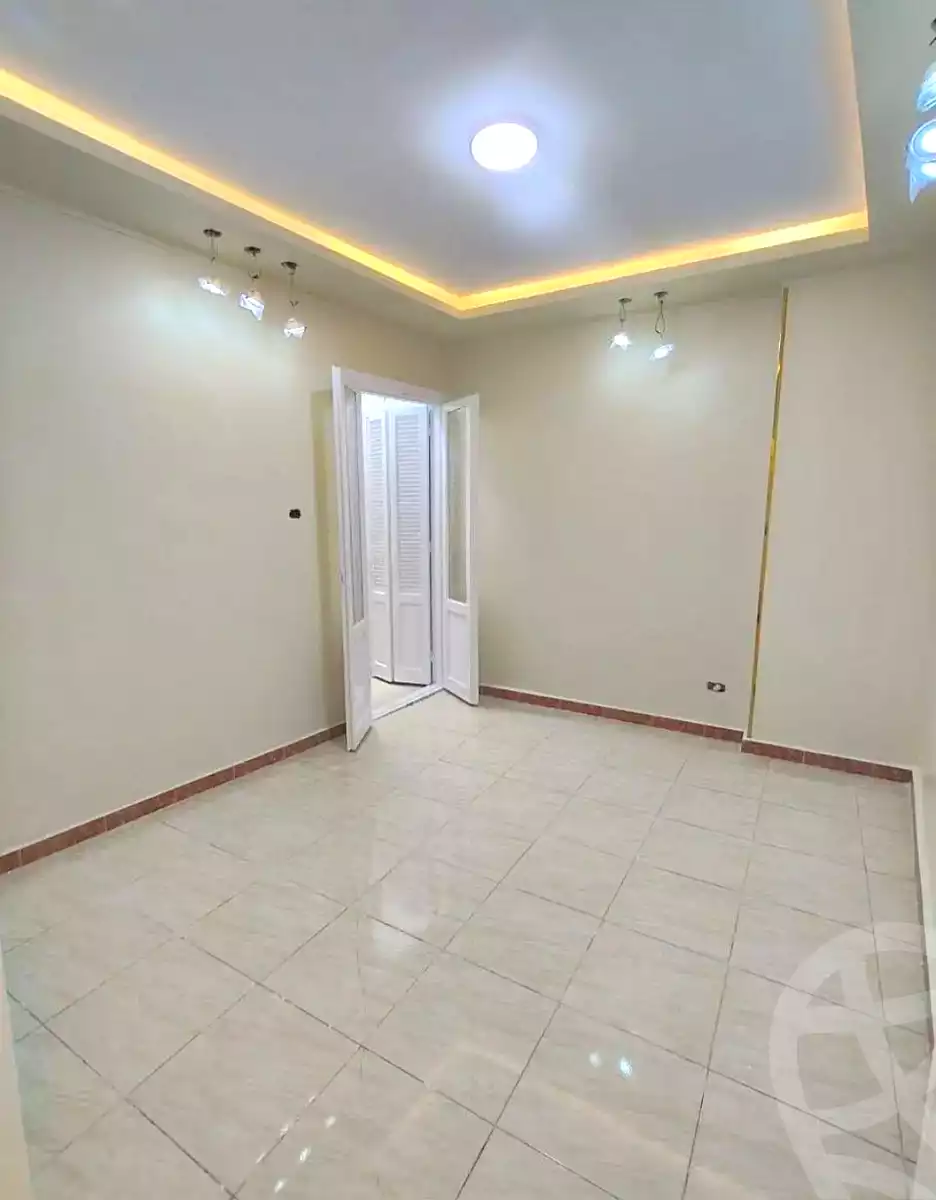https://aqarmap.com.eg/ar/listing/6981079-for-sale-alexandria-sydy-bshr-sydy-bshr-bhry-shr-khld-bn-lwlyd