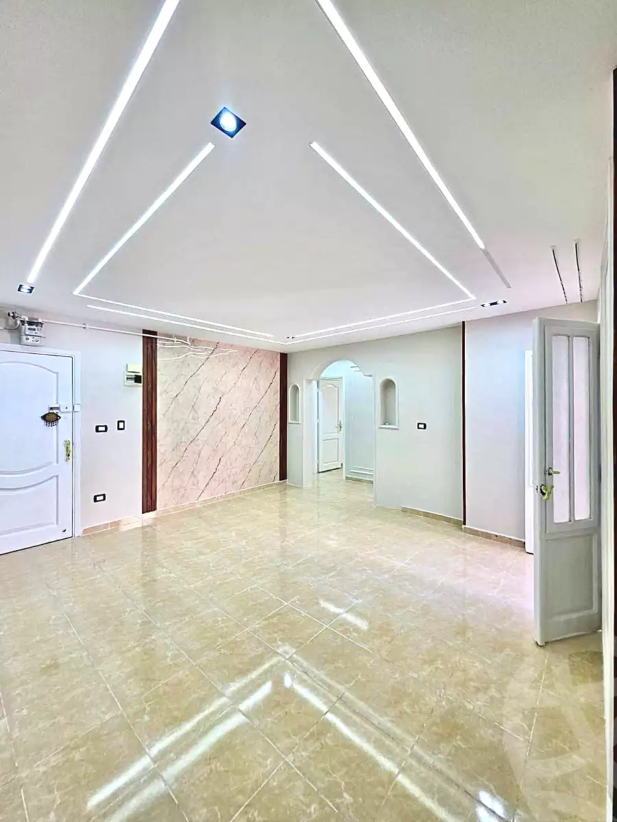 https://aqarmap.com.eg/ar/listing/6981421-for-sale-alexandria-miami-mohammed-galal-hammad-st