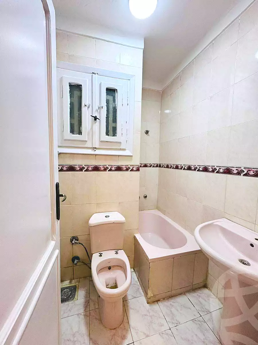 https://aqarmap.com.eg/ar/listing/6981522-for-sale-alexandria-al-agamy-shataa-el-nakheel