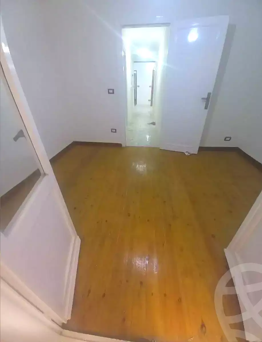 https://aqarmap.com.eg/ar/listing/6981761-for-rent-alexandria-el-mandara-alex-el-mandara-bahri