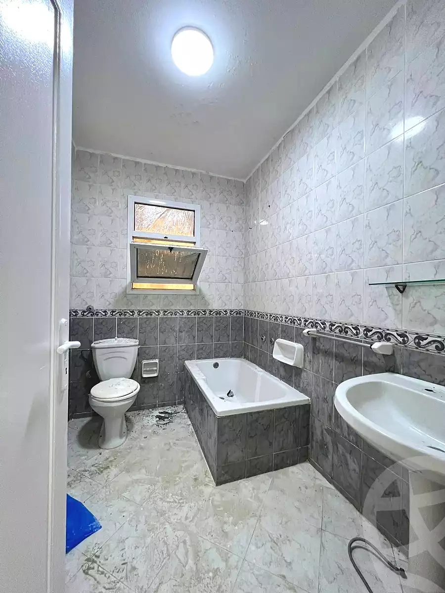 https://aqarmap.com.eg/en/listing/6981843-for-sale-alexandria-al-agamy-shataa-el-nakheel