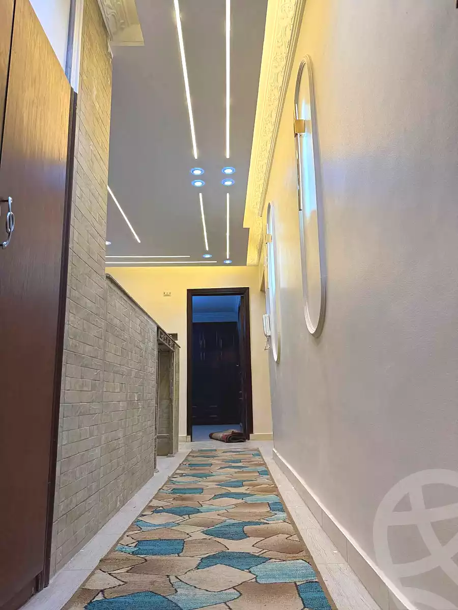 https://aqarmap.com.eg/ar/listing/6982159-for-sale-cairo-helwan-helwan-el-sharkeya-mostafa-safwat-st