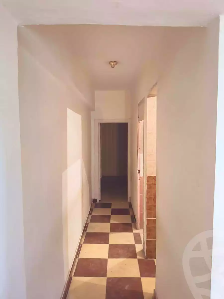 https://aqarmap.com.eg/ar/listing/6982203-for-rent-alexandria-al-agamy-el-hanouvel-el-kholafaa-el-rashdeen-st