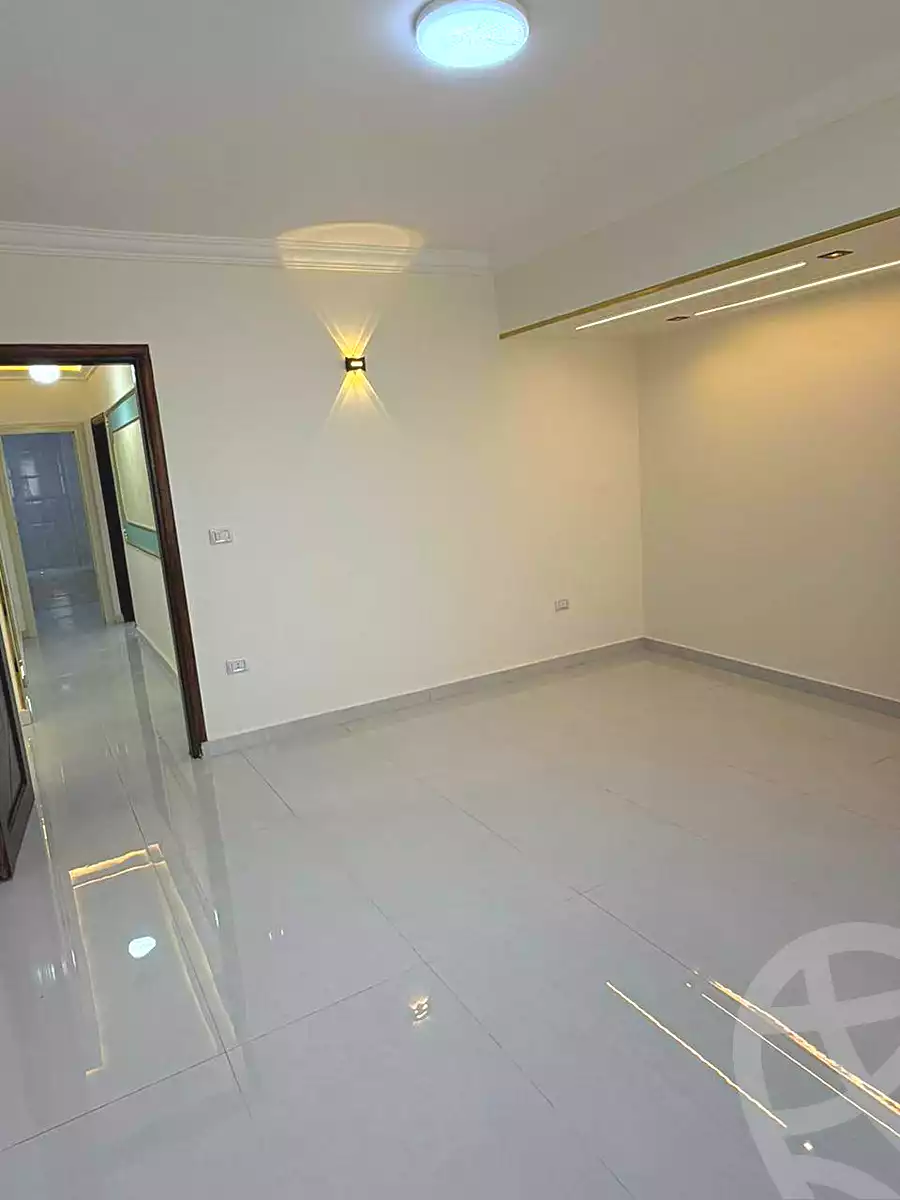 https://aqarmap.com.eg/ar/listing/6982348-for-sale-cairo-ain-shams-el-naam