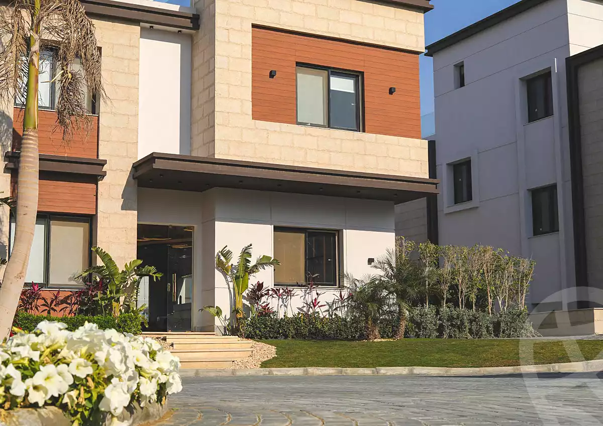 https://aqarmap.com.eg/ar/listing/6982582-for-sale-cairo-new-cairo-compounds-azzar