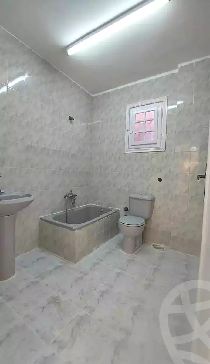 https://aqarmap.com.eg/ar/listing/6983113-for-sale-alexandria-al-agamy-shataa-el-nakheel