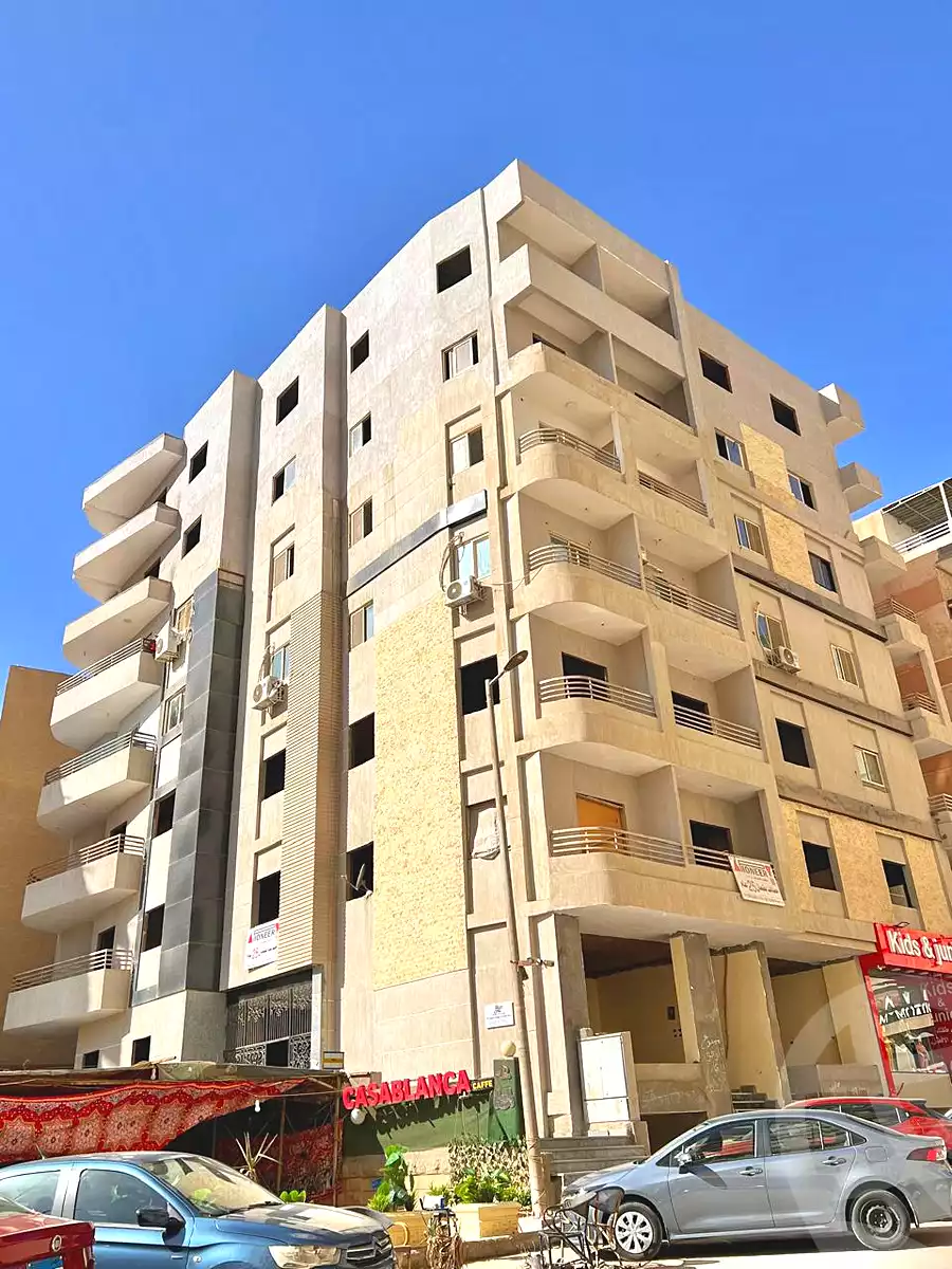 https://aqarmap.com.eg/en/listing/6983166-for-sale-cairo-mokattam-el-hadabah-el-wosta-6th-zone-salah-eldeen-alayobi-st