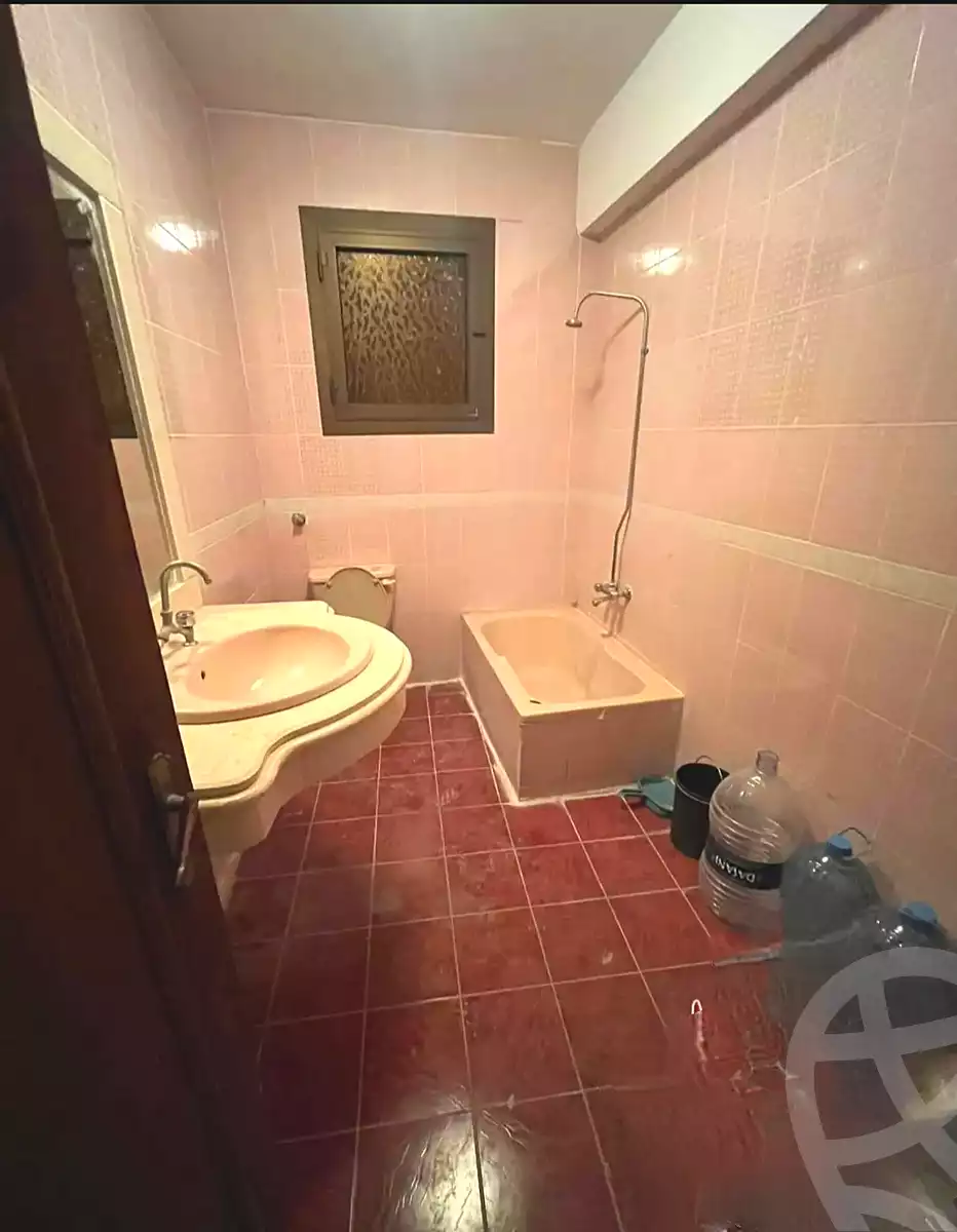 https://aqarmap.com.eg/ar/listing/6983830-for-sale-alexandria-al-agamy-lbytsh-al-samalehy-2-st