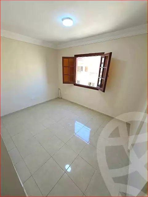 https://aqarmap.com.eg/ar/listing/6984153-for-sale-alexandria-sydy-bshr-sydy-bshr-bhry-shr-khld-bn-lwlyd