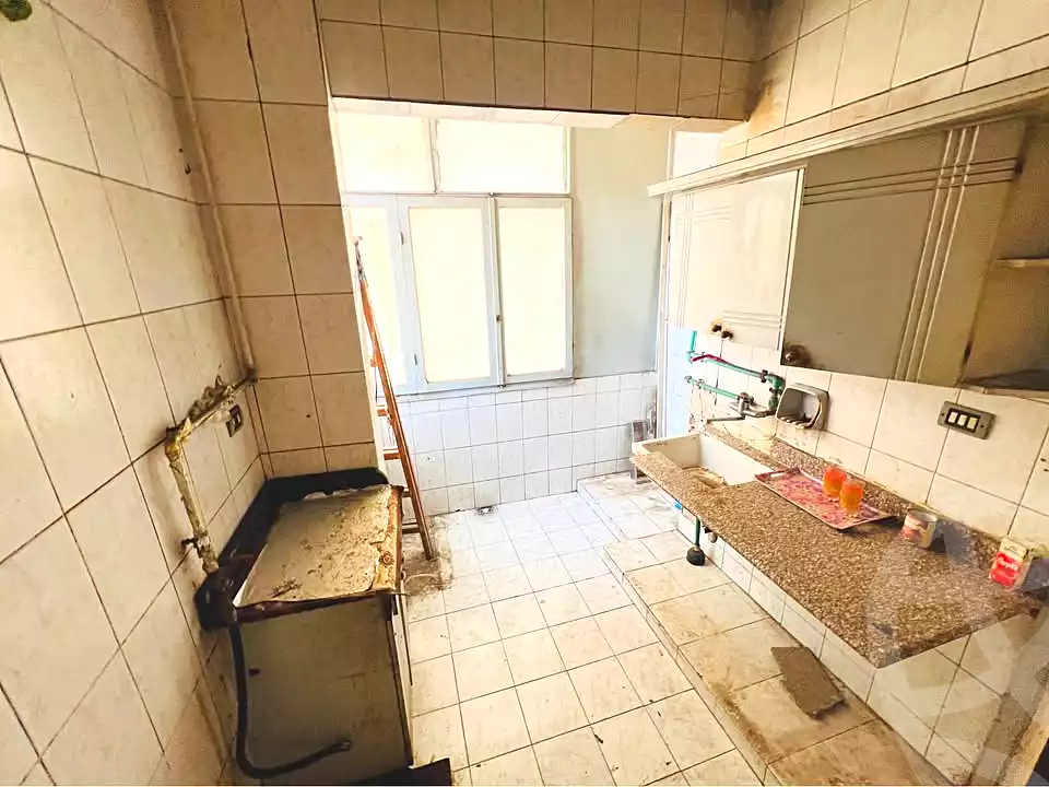 https://aqarmap.com.eg/ar/listing/6984358-for-sale-alexandria-sporting-abou-quer-st