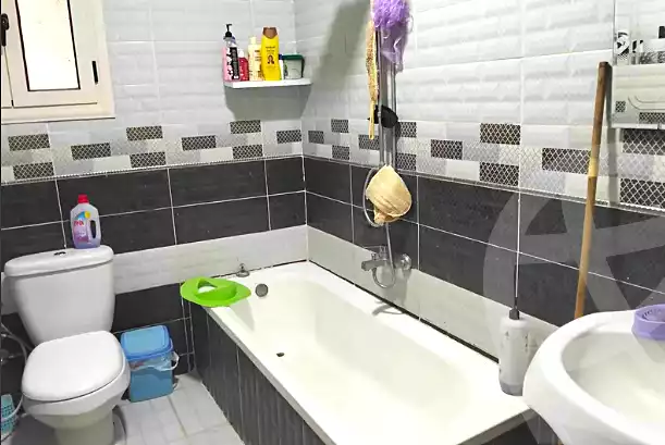 https://aqarmap.com.eg/en/listing/6984551-for-rent-alexandria-al-agamy-el-kilo-21