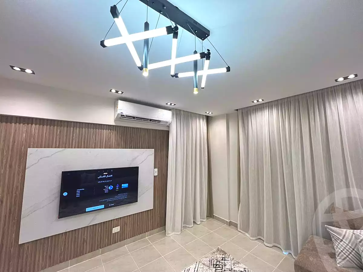 https://aqarmap.com.eg/ar/listing/6984560-for-rent-cairo-new-cairo-lrhb-city-phase-7