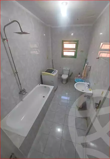 https://aqarmap.com.eg/ar/listing/6984724-for-sale-cairo-helwan-sherif-st