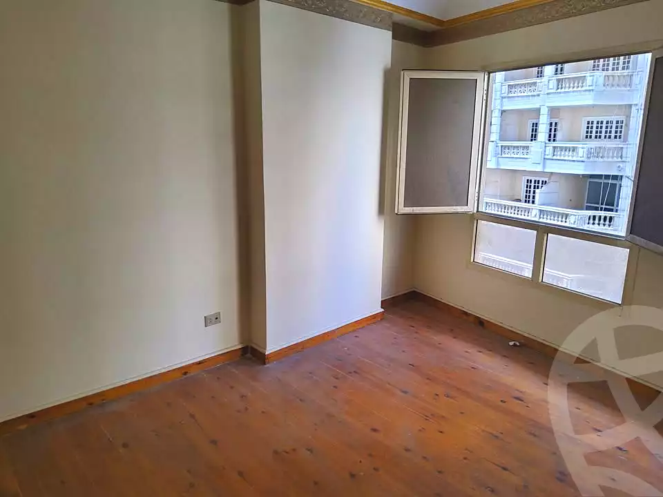 https://aqarmap.com.eg/ar/listing/6985339-for-sale-alexandria-el-montazah-sheraton-towers