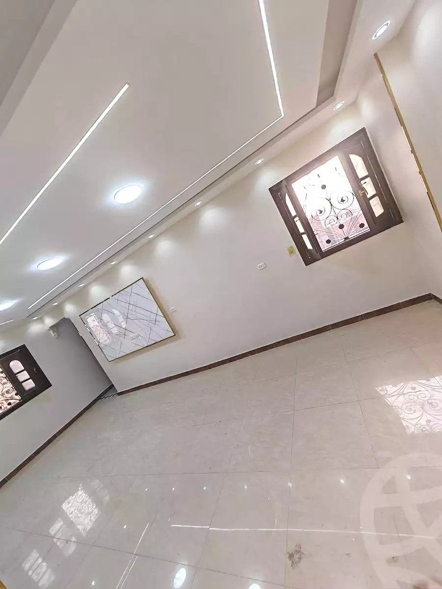 https://aqarmap.com.eg/ar/listing/6985543-for-sale-cairo-helwan-helwan-el-sharkeya-thabit-basha-st