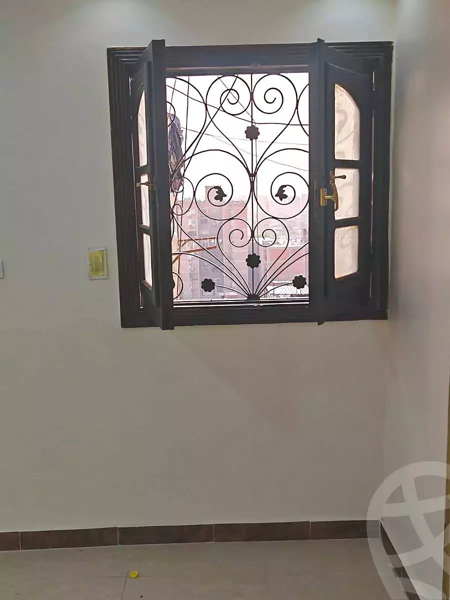https://aqarmap.com.eg/ar/listing/6985808-for-sale-cairo-helwan-helwan-el-sharkeya-thabit-basha-st