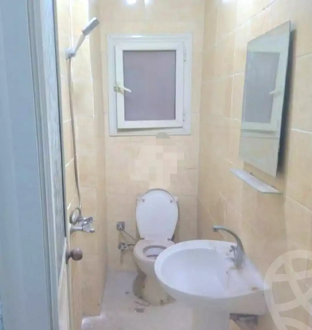 https://aqarmap.com.eg/ar/listing/6986047-for-sale-alexandria-el-asafra-l-sfr-bhry-el-geish-rd