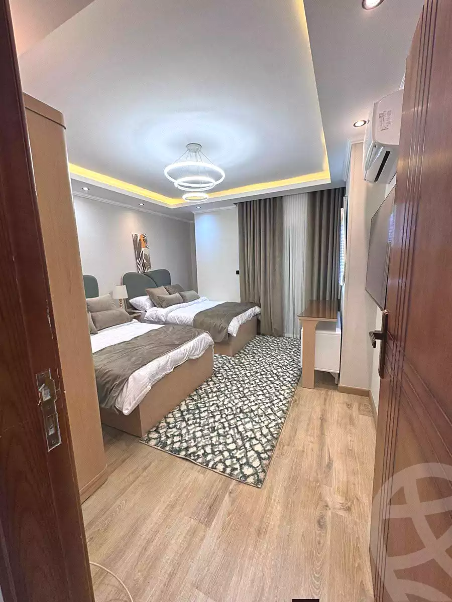 https://aqarmap.com.eg/ar/listing/6986255-for-rent-cairo-new-cairo-compounds-ninety-avenue