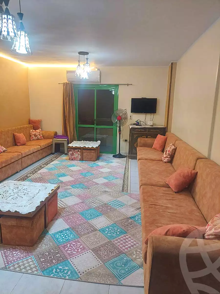https://aqarmap.com.eg/en/listing/6986685-for-sale-cairo-helwan-ahmed-enci-st